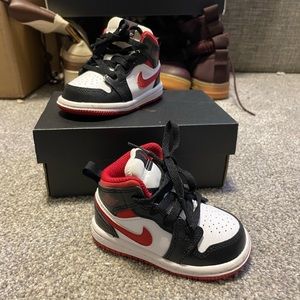 Toddlers Jordan 1 Mid Gym Red